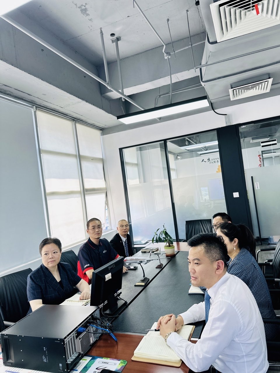 1718788415953376.jpg 團隊.JPG